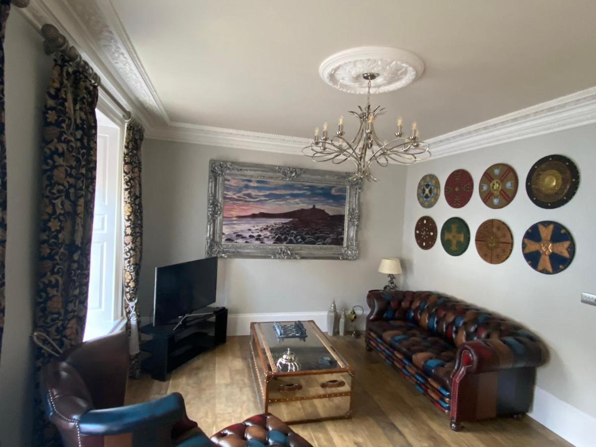 Clan Young Apartment-luxury Getaway!!