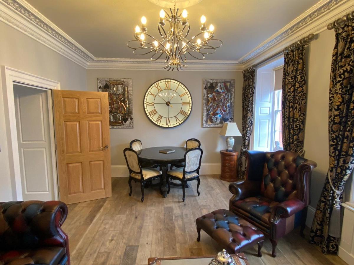 Clan Young Apartment-luxury Getaway!!